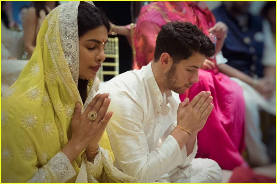 priyanka-chopra-nick-jonas-engagement-party-01